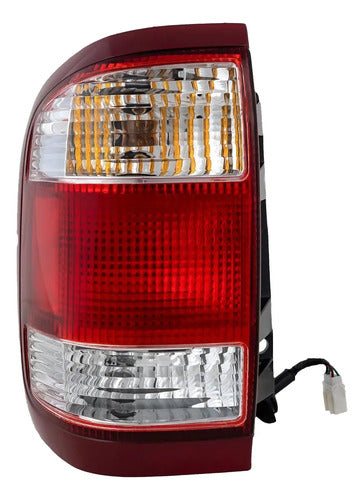 Farol Trasero Nissan Pathfinder 2002 2007 Izquierdo Rojo