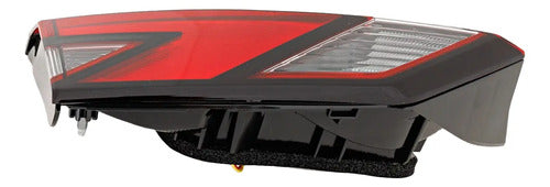 Farol Trasero Interior Nissan Versa 2020 2023 Izquierdo Rojo