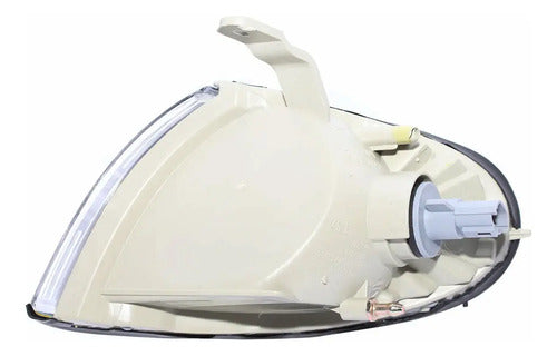 Farol Punta Tapabarro Hyundai Accent 1994 1997 Derecho Blanco