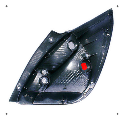 Farol Trasero Izquierdo Kia Rio Jb 1.4 G4ee 2006 2011