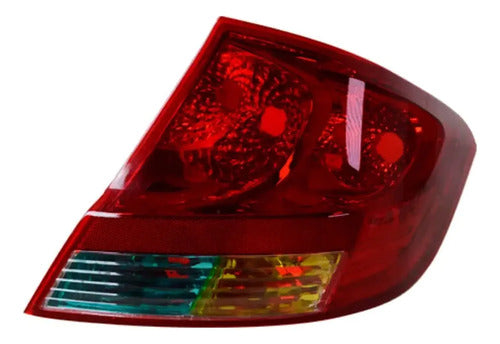 Farol Trasero Chevrolet Sail 2011 2015 Derecho Rojo