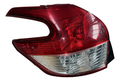 Farol Trasero Toyota Yaris Hatchback 2014 2017 Izquierdo Rojo