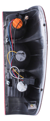 Farol Trasero Izquierdo Great Wall Wingle 5 2.0 2011 2015