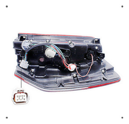 Farol Trasero Izquierdo Mitsubishi L200 Work 2.4 2019 2022