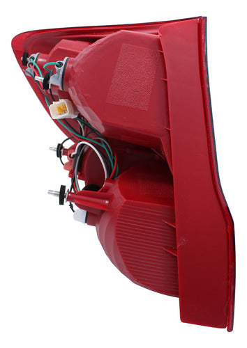 Farol Trasero Derecho Chevrolet Sail 1.4 F14d 2011 2015