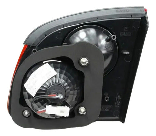 Farol Trasero Interior Chevrolet Corsa Plus 2006 2008 Izquierdo Rojo