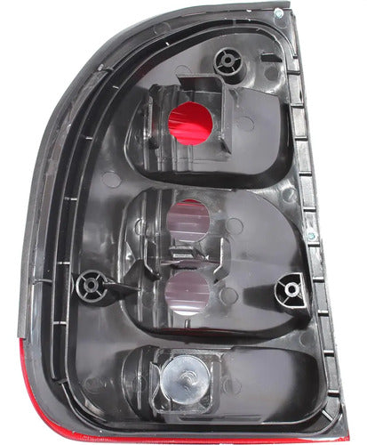 Farol Trasero Chevrolet Corsa Sedan 1999 2008 Derecho Rojo