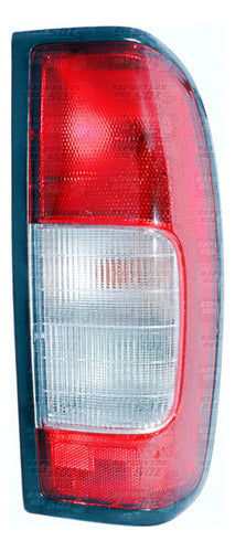 Farol Trasero Derecho Nissan Terrano D22 3.2 1997 2004