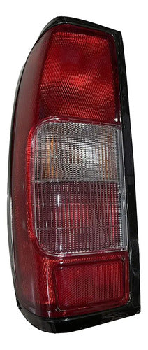 Farol Trasero Nissan Terrano D22 2002 2010 Izquierdo Rojo