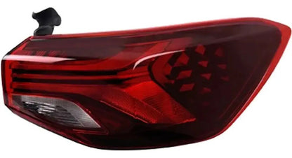 Farol Trasero Chevrolet Onix Sedan 2021 2023 Derecho Rojo