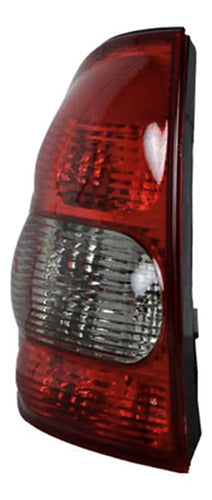 Farol Trasero Chevrolet Corsa Sedan 1999 2008 Izquierdo Rojo