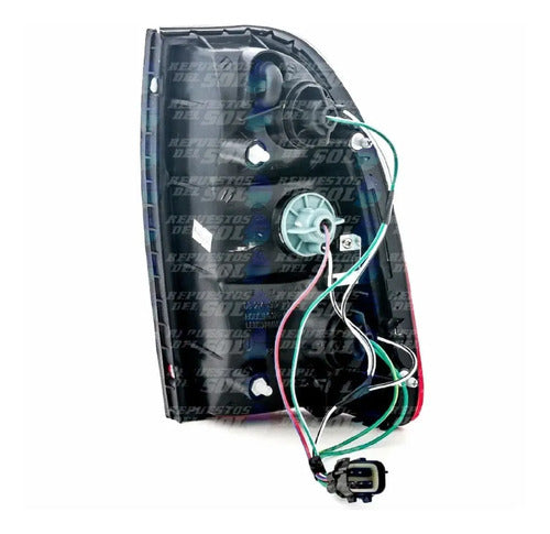 Farol Trasero Mitsubishi L200 2002 2006