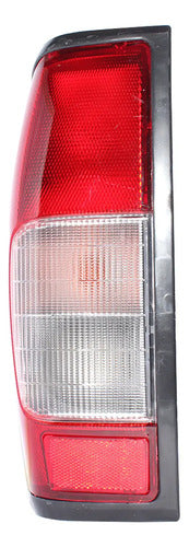 Farol Trasero Nissan Terrano 2011 2014 Izquierdo Rojo