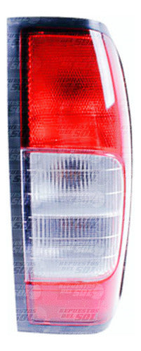 Farol Trasero Nissan Terrano 3.0 Zd30ddt 2003 2006 Par