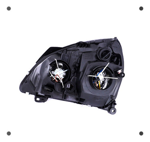Optico Derecho Renault Clio 1.6 4x2 Sedan K4m 2004 2008