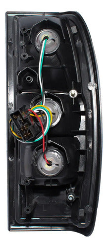 Farol Trasero Nissan Terrano 2011 2014 Izquierdo Rojo