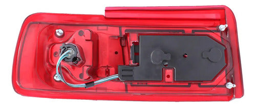 Farol Trasero Nissan V16 2005 2010 Derecho Rojo