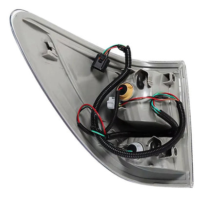 Farol Trasero Exterior Mazda Bt50 2013 2015 Derecho Rojo