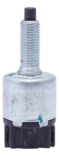 Interruptor Freno Mahindra Pik Up 2600 2010 2011