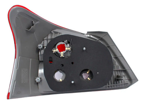 Farol Trasero Toyota Yaris Sedan 2006 2013 Derecho Rojo