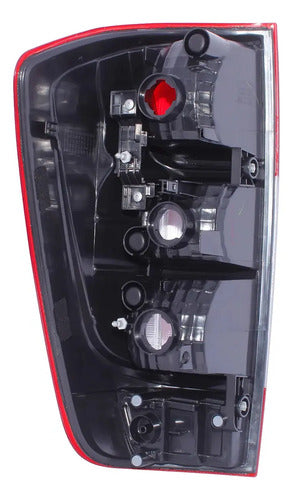 Farol Trasero Nissan Np300 2016 2021 Derecho Rojo