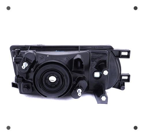 Optico Izquierdo Nissan V16 1.6 4x2 Sedan 2005 2010
