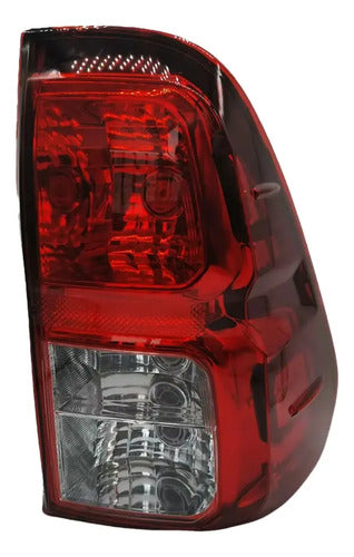 Farol Trasero Derecho Toyota Hilux Revo Dx 2016 2024 Rojo