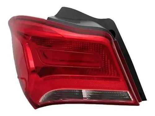 Farol Trasero Izquierdo Chevrolet Onix Hatchback 2016 2019