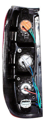 Farol Trasero Derecho Nissan Navara 2.5 Yd25ddti 2007 2013