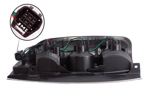 Farol Trasero Derecho Mazda Bt50 2.5 Wlat 4wd 2010 2012