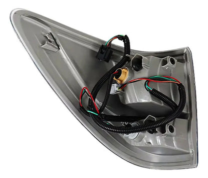 Farol Trasero Exterior Mazda Bt50 2013 2015 Derecho Rojo