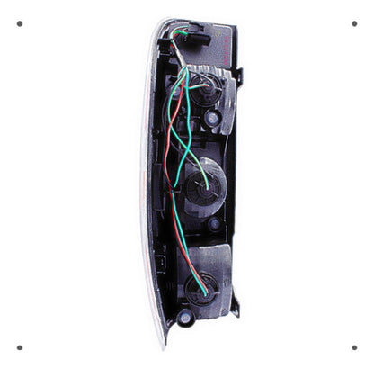Farol Trasero Izquierdo Mazda Bt50 2.5 Wlat 2006 2009