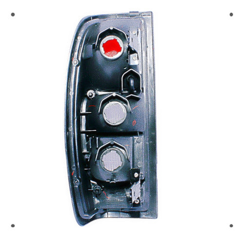 Farol Trasero Derecho Nissan Terrano D22x 2.5 2009 2015