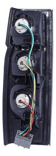Farol Trasero Nissan D22 2002 2010 Derecho Rojo