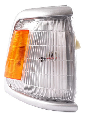 Farol Punta Tapabarro R/L Hilux 2.4 1993 1997 Par