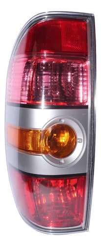 Farol Trasero Derecho Mazda Bt50 2.5 Wlat 2wd 2006 2009