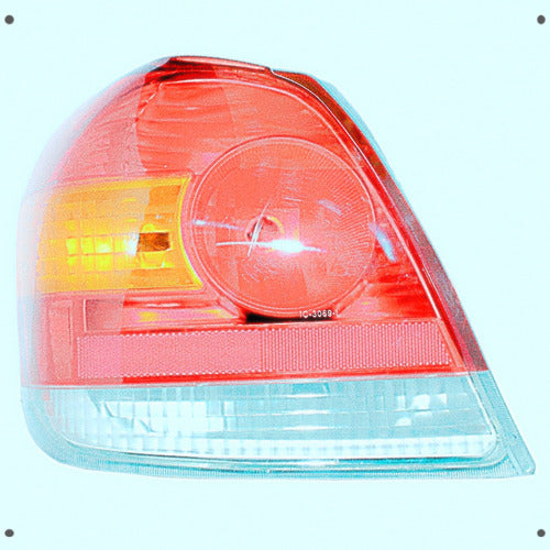 Farol Trasero Izquierdo Toyota Yaris 1.5 1nz-fe 2003 2005