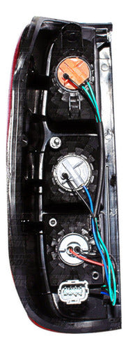 Farol Trasero Derecho Nissan Navara 2.5 Yd25ddti 2013 2016