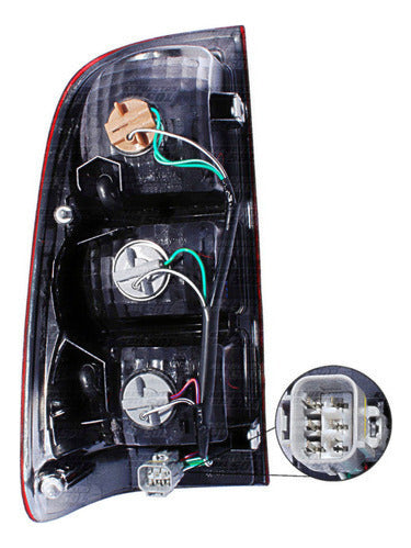 Farol Trasero Derecho Toyota Hilux 2.7 2tr-fe 2006 2010