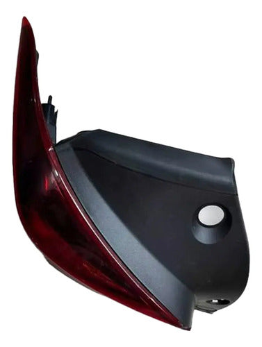 Farol Trasero Ext Chevrolet Onix Sedan 2021 2024 Izquierdo Rojo