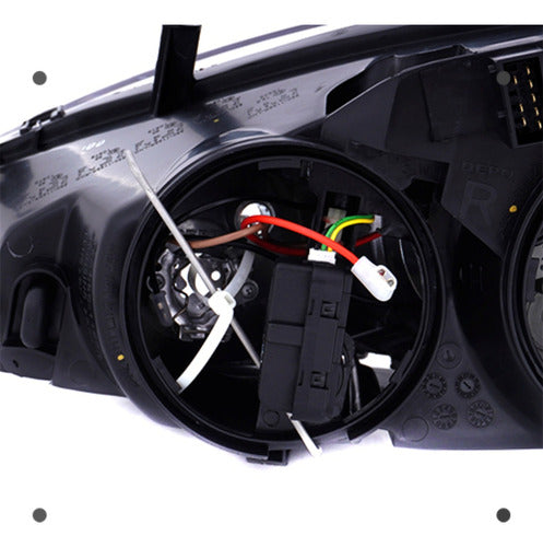 Optico Derecho Peugeot 307 2.0 4x2 Berlina 2002 2005