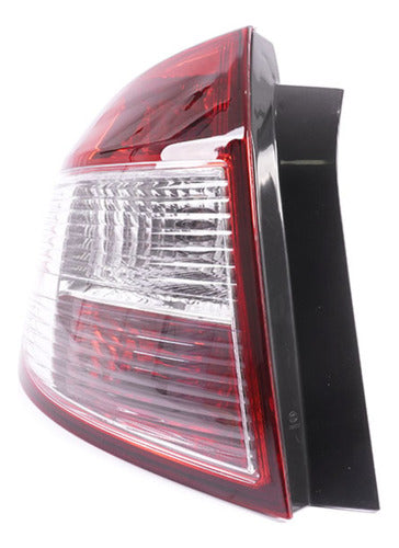 Farol Trasero Izquierdo Suzuki Sx4 1.6 M16a 2011 2015