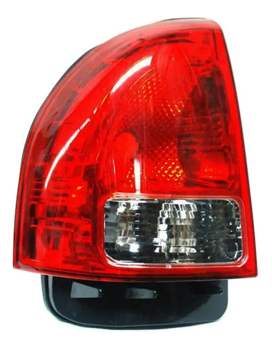 Farol Trasero Chevrolet Corsa Sedan 2009 2012 Izquierdo Rojo