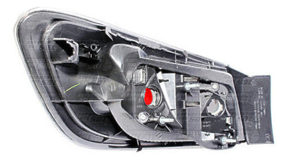 Farol Trasero Derecho Mazda 3 1.6 Dohc 2010 2015