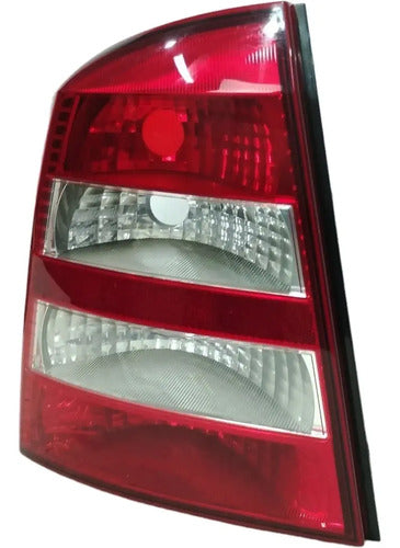 Farol Trasero Chevrolet Astra Sedan 2003 2006 Izquierdo Rojo