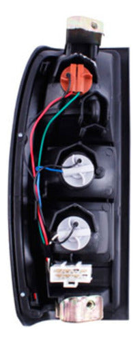 Farol Trasero R/L Nissan Terrano 2.4 1998 2010 Par