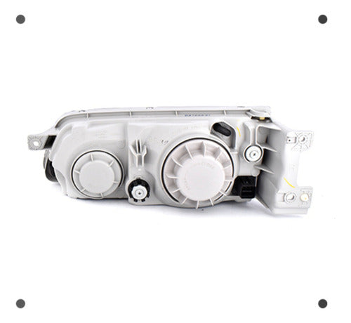 Optico Derecho Hyundai H1 2.4 4x2 Van G4js 2003 2004