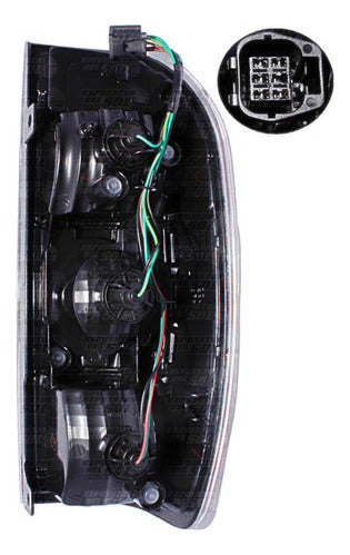 Farol Trasero Derecho Mazda Bt50 2.5 Wlat 4wd 2007 2009
