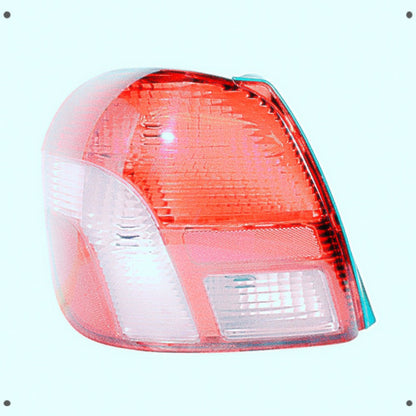 Farol Trasero Izquierdo Toyota Yaris 1.5 1nz-fe 1999 2002