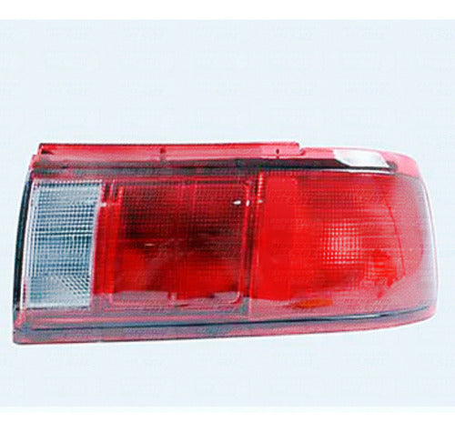 Farol Trasero R/L Nissan V16 1.6 2005 2011 Par